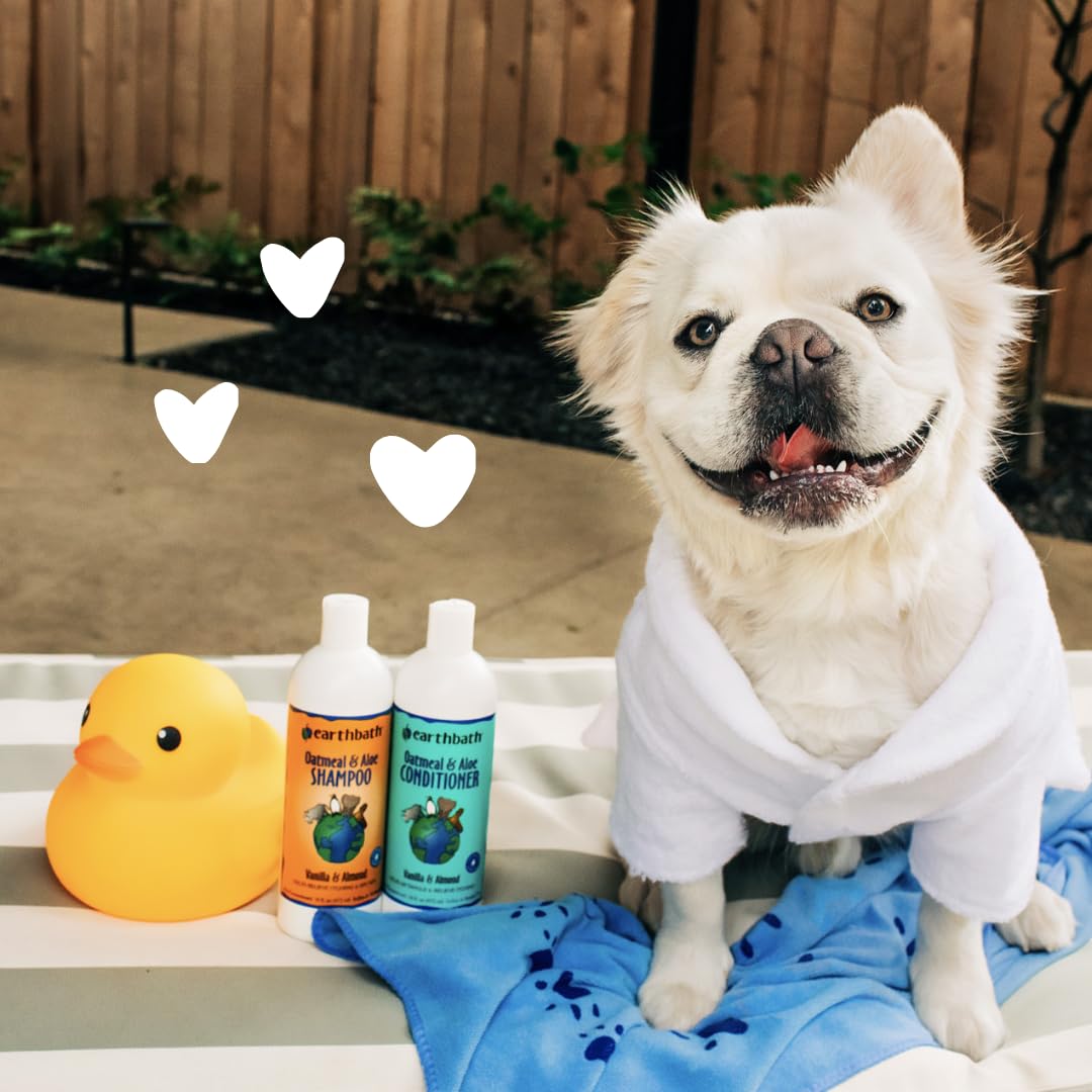 earthbath Oatmeal & Aloe Shampoo Vanilla & Almond for Dogs